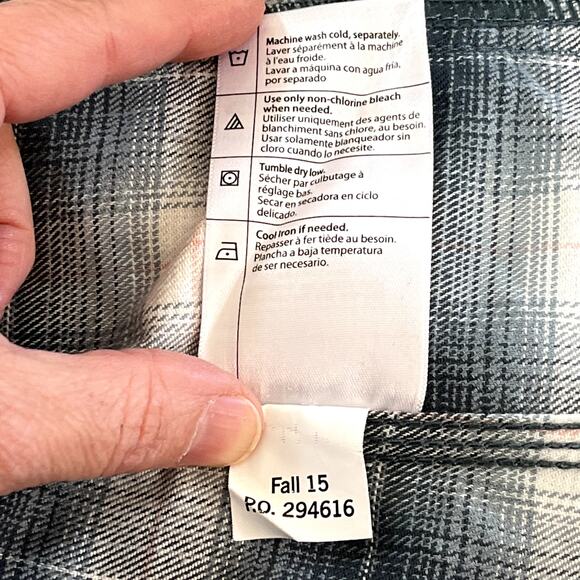 Carhartt Flannel Plaid Button Down Shirt Womens M 8/10 Western Workwear USA - Picture 12 of 12